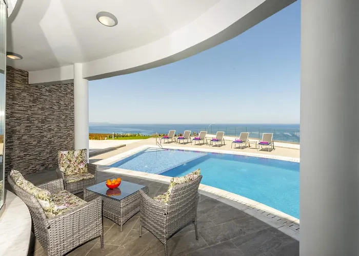 Elite Sea View Vila *